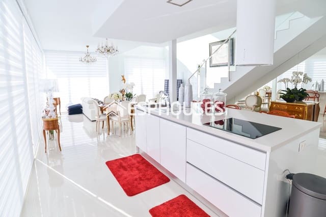 Chalet de 4 habitaciones en Monte y Mar, Santa Pola en venta con piscina - 805.000 € (Ref: 9445287)