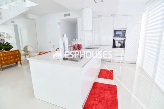 Chalet de 4 habitaciones en Monte y Mar, Santa Pola en venta con piscina - 805.000 € (Ref: 9445287)