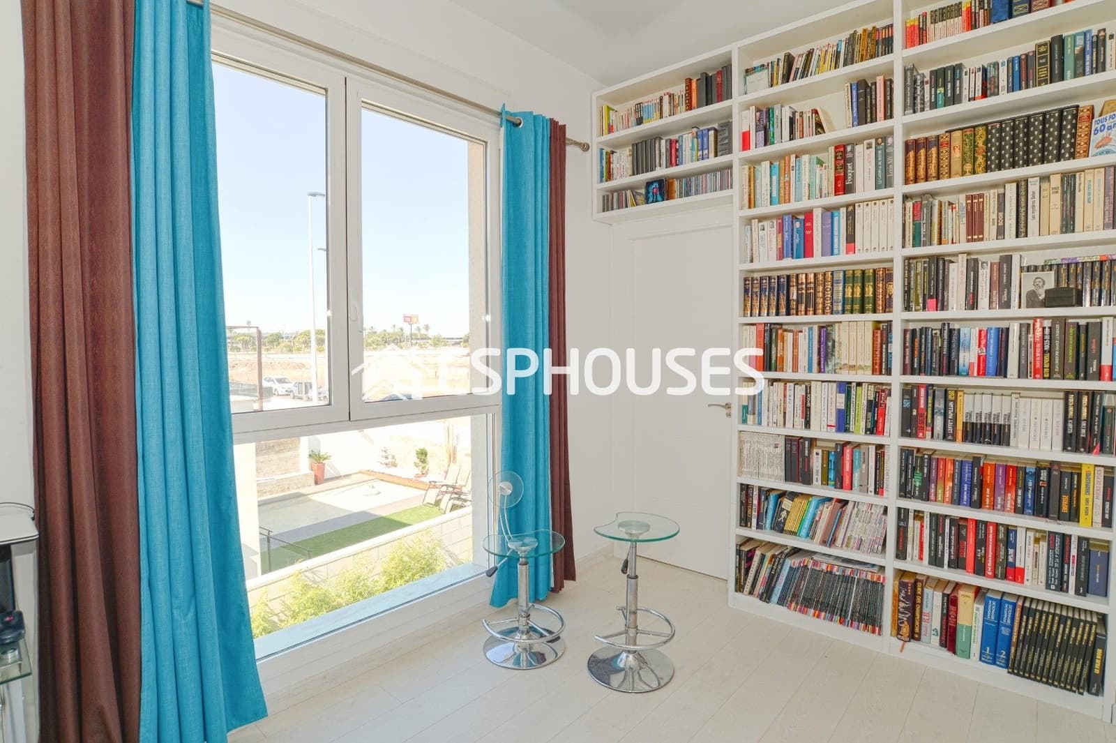 4 sovrum Villa till salu i Gran Alacant med pool - 805 000 € (Ref: 9445287)