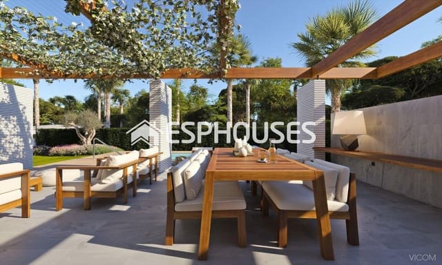 4 chambre Villa/Maison à vendre à Campoamor, Orihuela avec piscine garage - 1 160 000 € (Ref: 9445300)