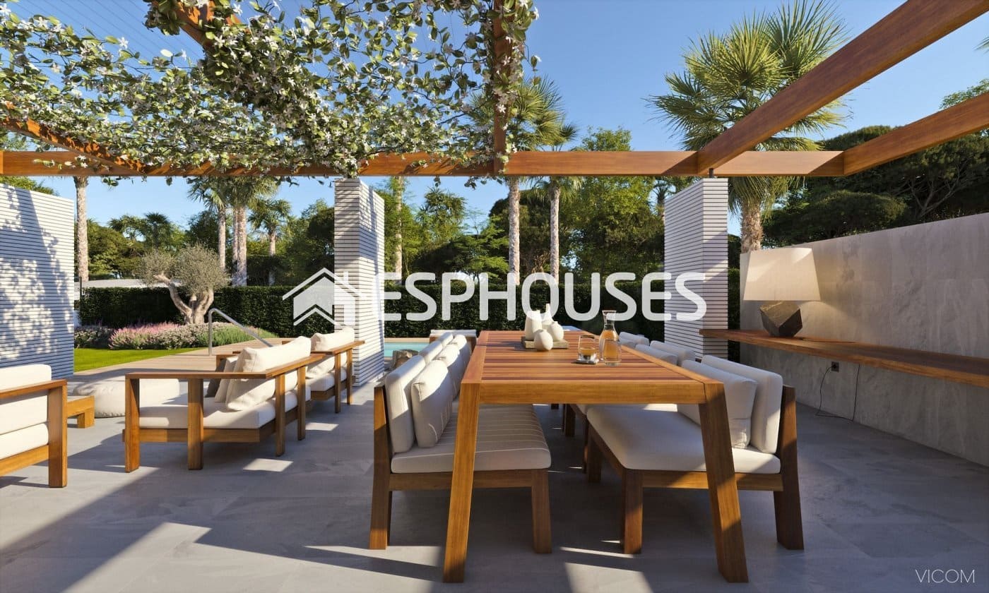 4 bedroom Villa for sale in Orihuela with pool - € 1,160,000 (Ref: 9445300)