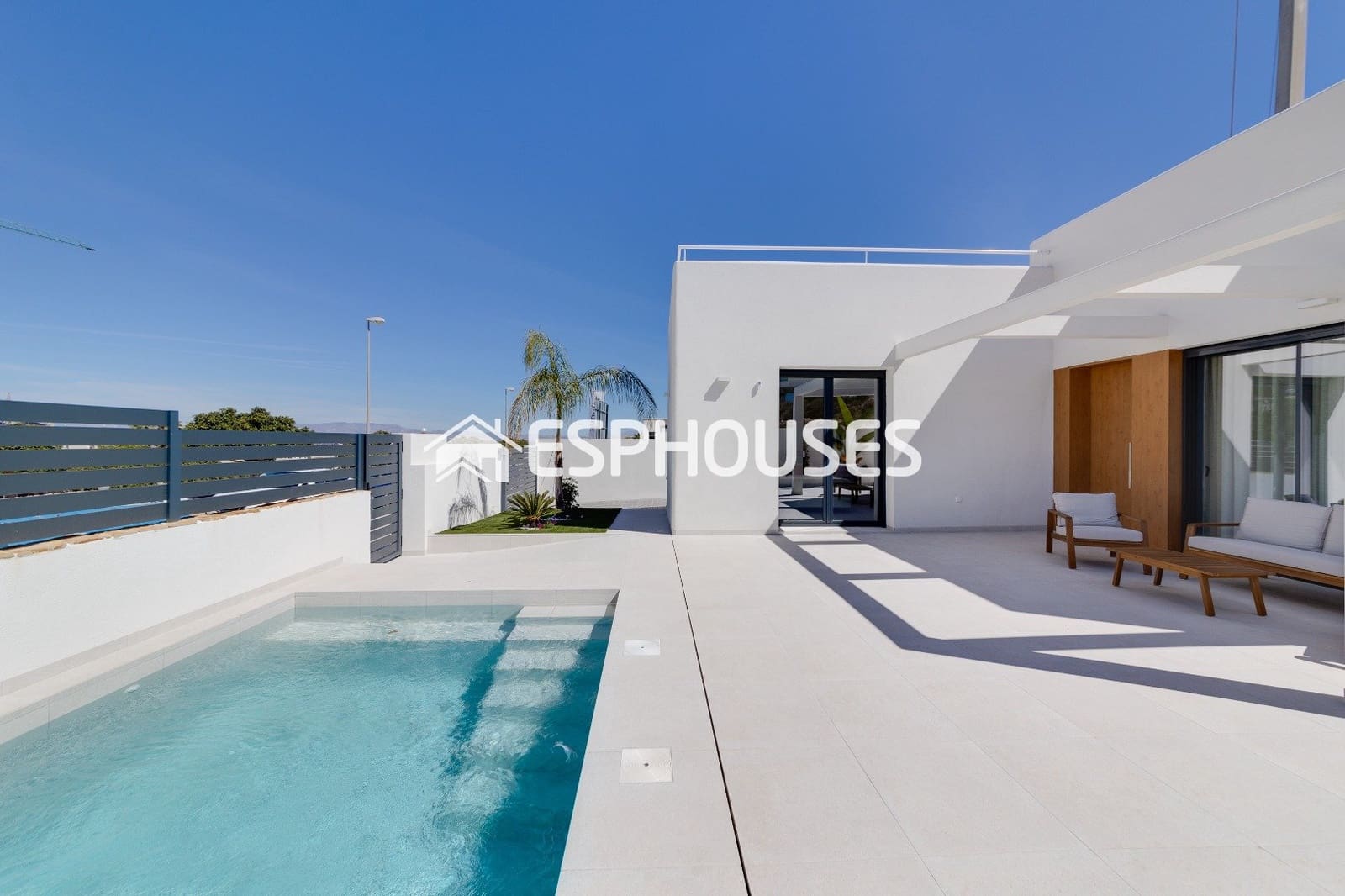 2 soveværelse Villa til salg i Ciudad Quesada med swimmingpool garage - € 475.000 (Ref: 9445301)