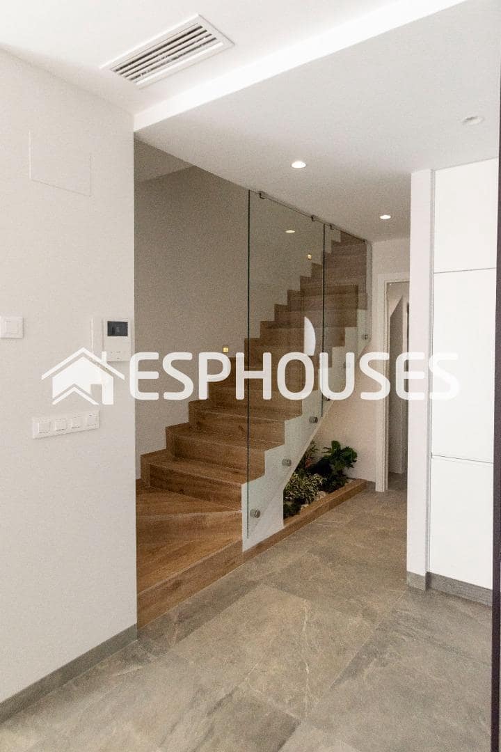 3 slaapkamer Villa te koop in Pilar de la Horadada met zwembad garage - € 519.900 (Ref: 9445306)