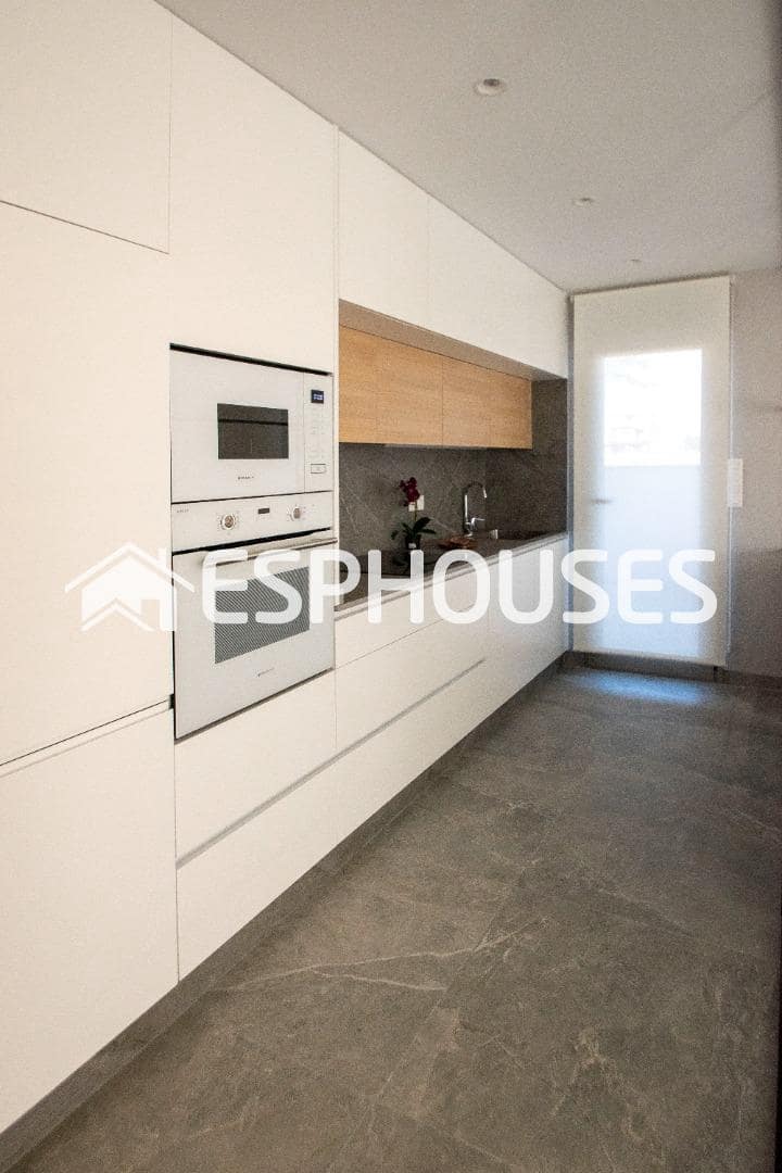 3 slaapkamer Villa te koop in Pilar de la Horadada met zwembad garage - € 519.900 (Ref: 9445306)