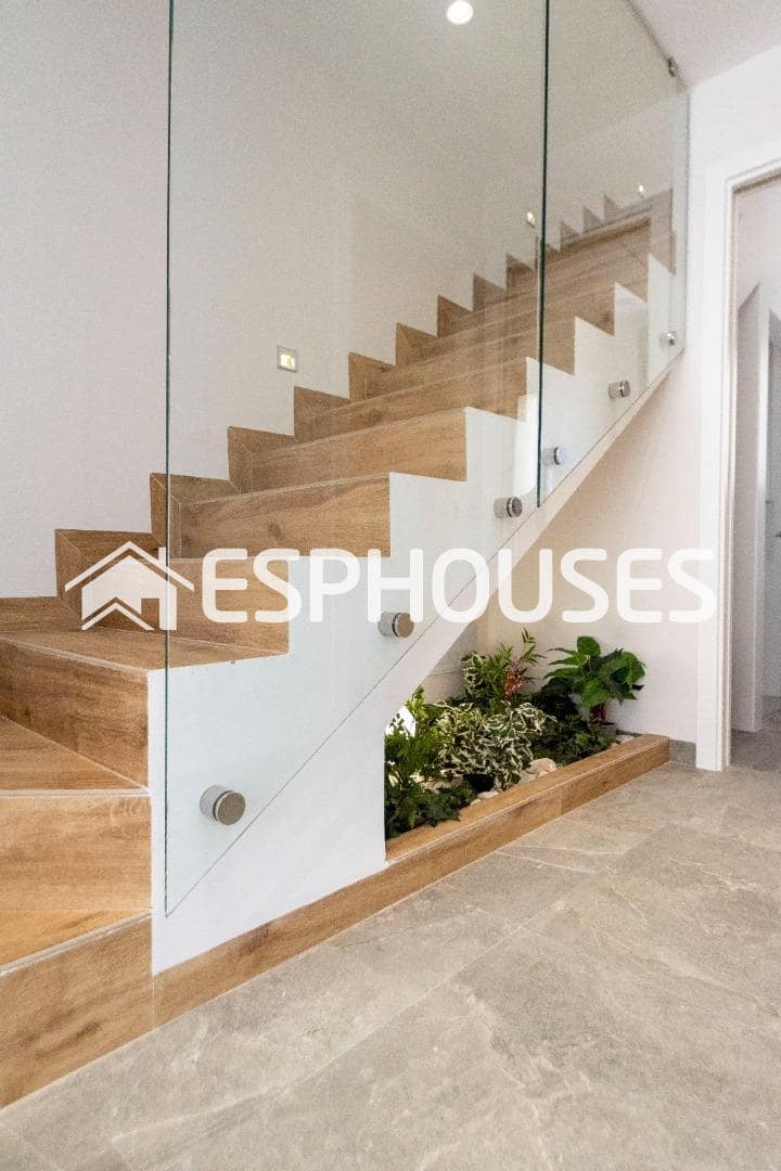 3 slaapkamer Villa te koop in Pilar de la Horadada met zwembad garage - € 519.900 (Ref: 9445306)