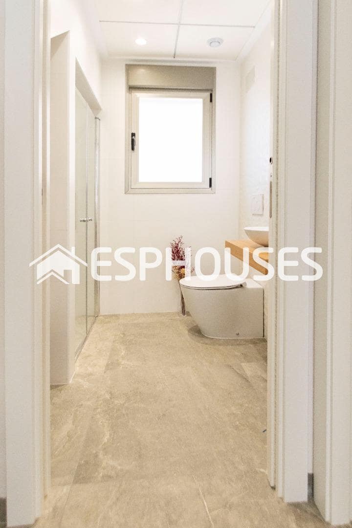 3 slaapkamer Villa te koop in Pilar de la Horadada met zwembad garage - € 519.900 (Ref: 9445306)