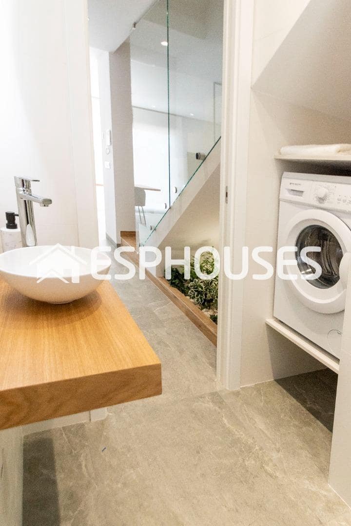 3 slaapkamer Villa te koop in Pilar de la Horadada met zwembad garage - € 519.900 (Ref: 9445306)