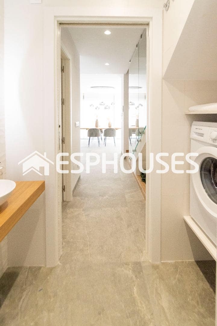 3 slaapkamer Villa te koop in Pilar de la Horadada met zwembad garage - € 519.900 (Ref: 9445306)