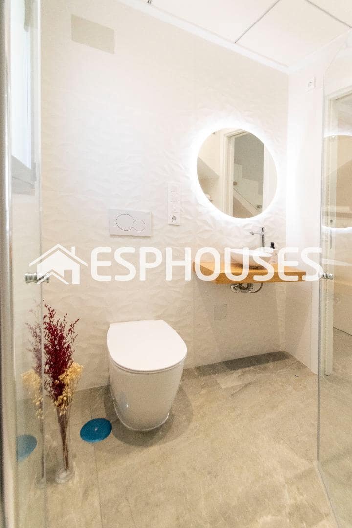 3 slaapkamer Villa te koop in Pilar de la Horadada met zwembad garage - € 519.900 (Ref: 9445306)