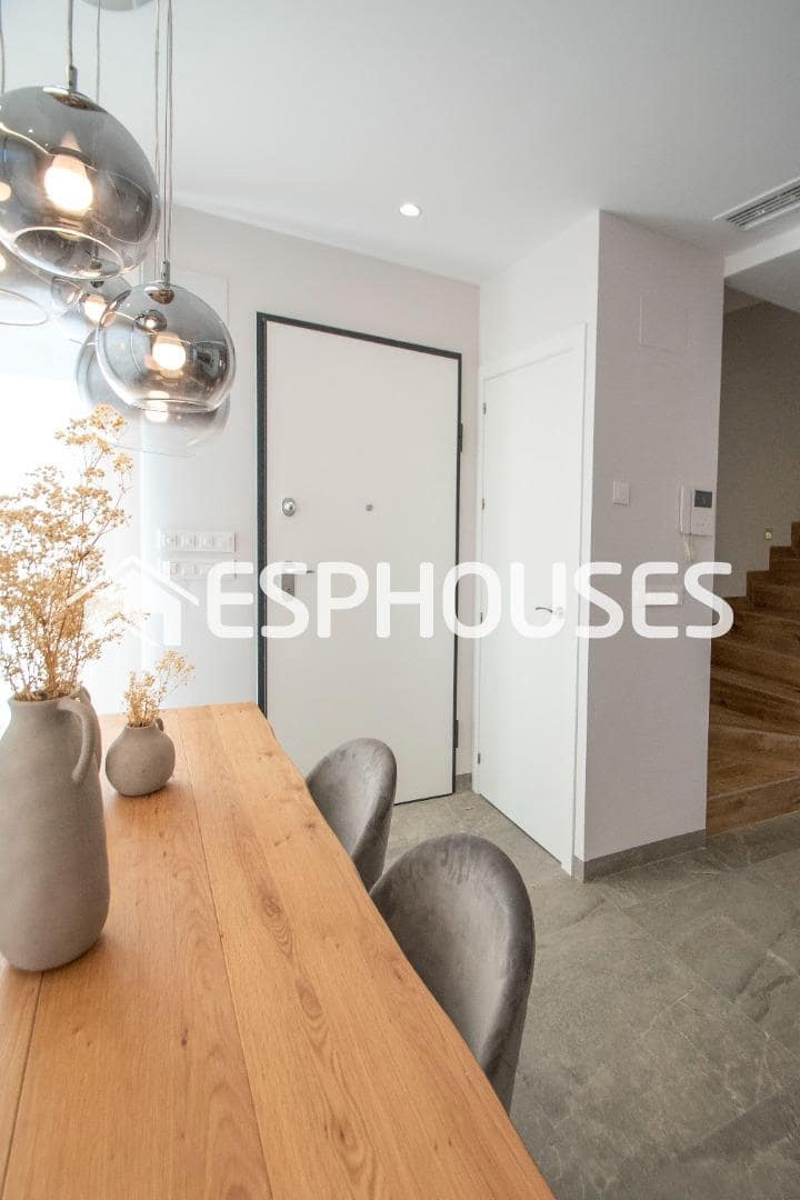 3 slaapkamer Villa te koop in Pilar de la Horadada met zwembad garage - € 519.900 (Ref: 9445306)