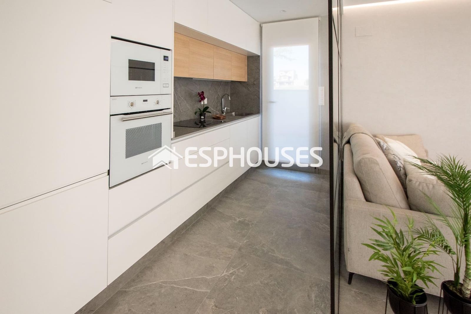 3 slaapkamer Villa te koop in Pilar de la Horadada met zwembad garage - € 519.900 (Ref: 9445306)