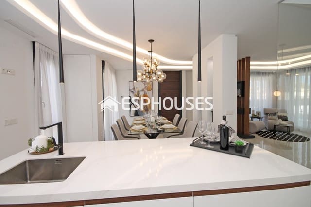 3 slaapkamer Villa te koop in El Chaparral, Torrevieja met zwembad - € 509.000 (Ref: 9445307)