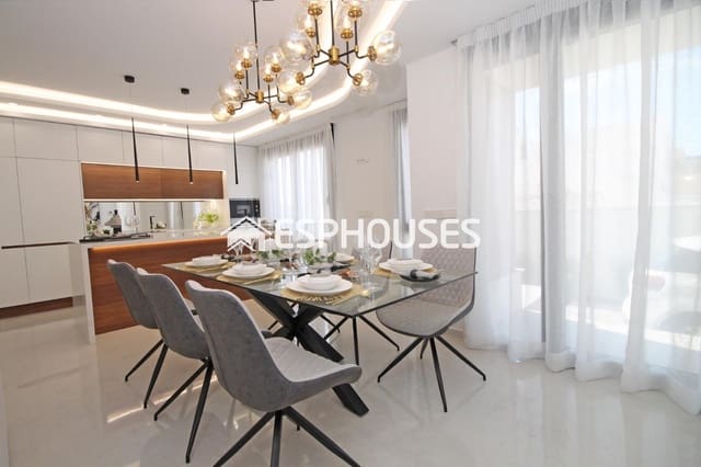 3 slaapkamer Villa te koop in El Chaparral, Torrevieja met zwembad - € 509.000 (Ref: 9445307)