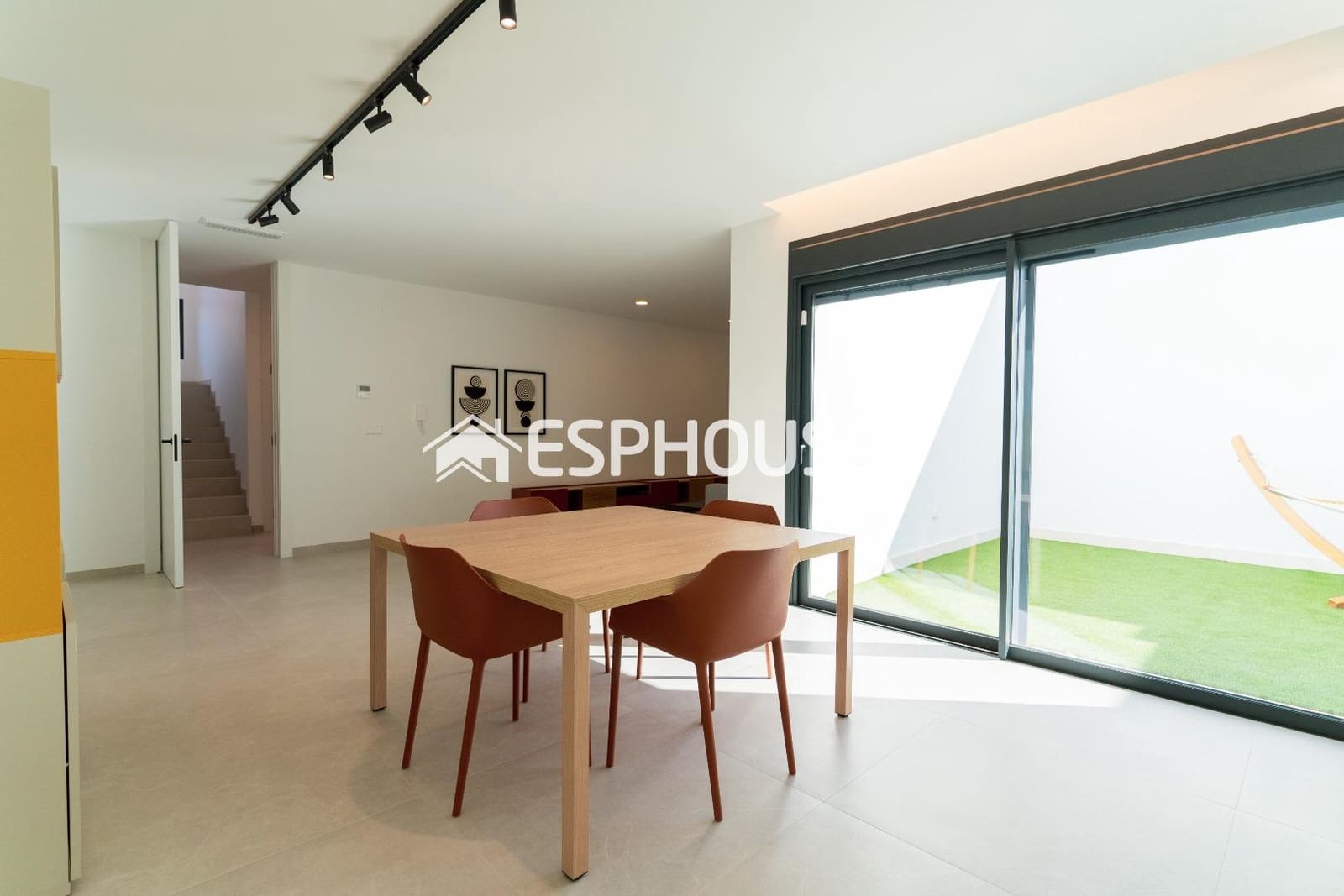 Chalet de 4 habitaciones en Rojales en venta con piscina garaje - 780.000 € (Ref: 9445343)