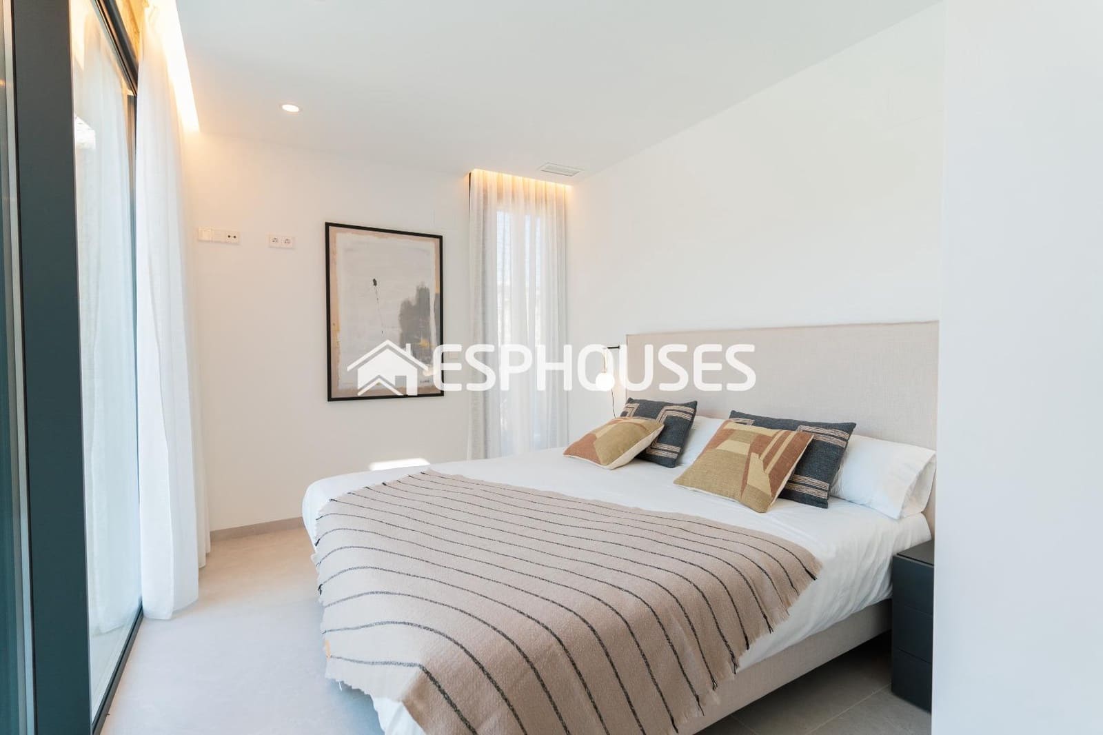 Chalet de 4 habitaciones en Rojales en venta con piscina garaje - 780.000 € (Ref: 9445343)