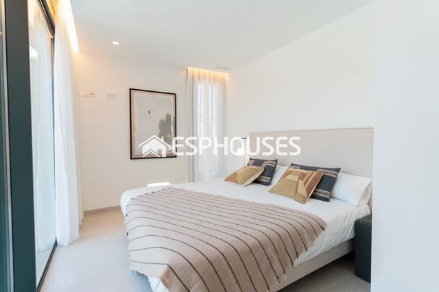 Chalet de 4 habitaciones en Ciudad Quesada, Rojales en venta con piscina - 780.000 € (Ref: 9445343)