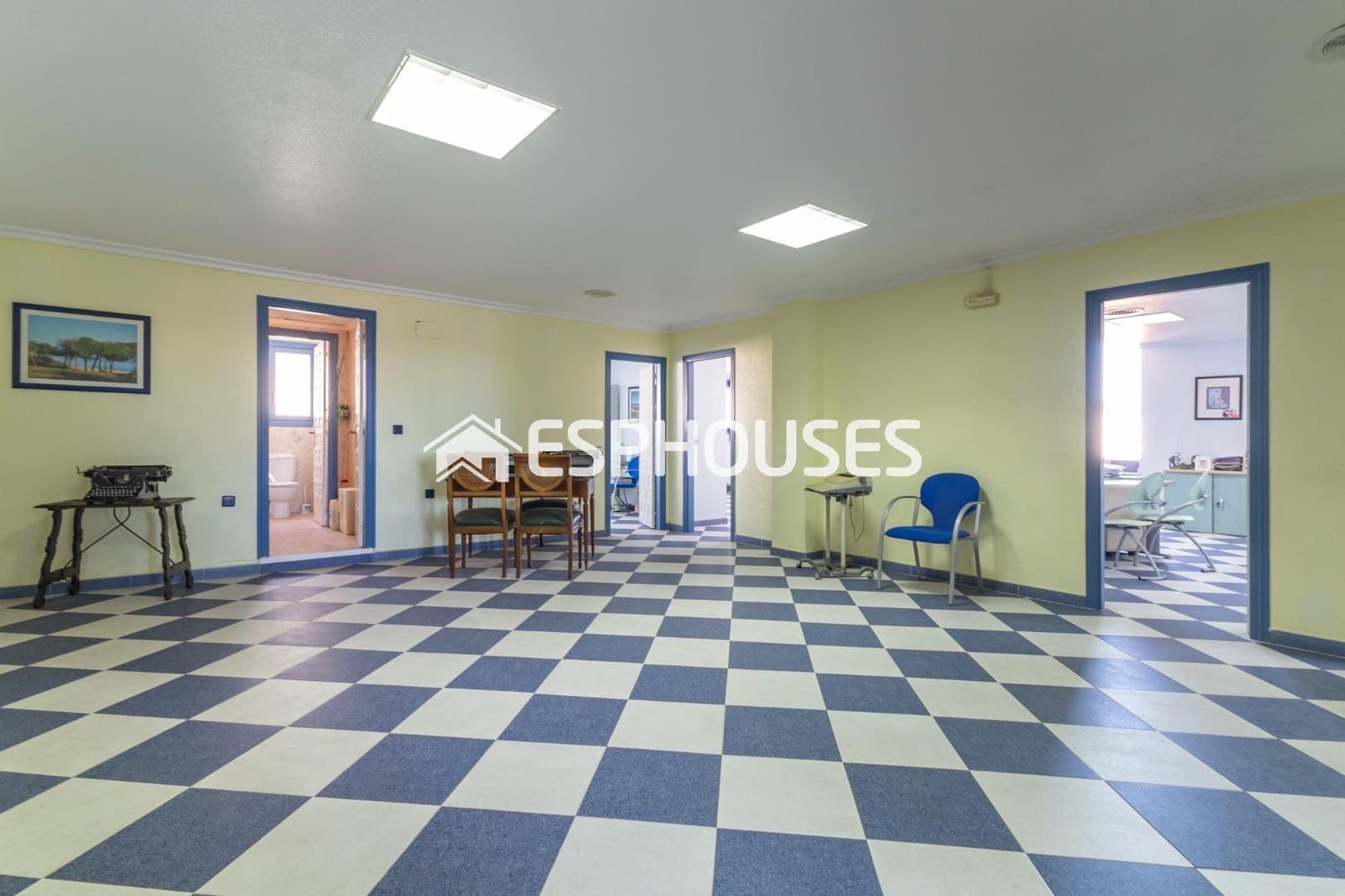 10 quarto Comercial para venda em San Fulgencio - 325 000 € (Ref: 9445354)