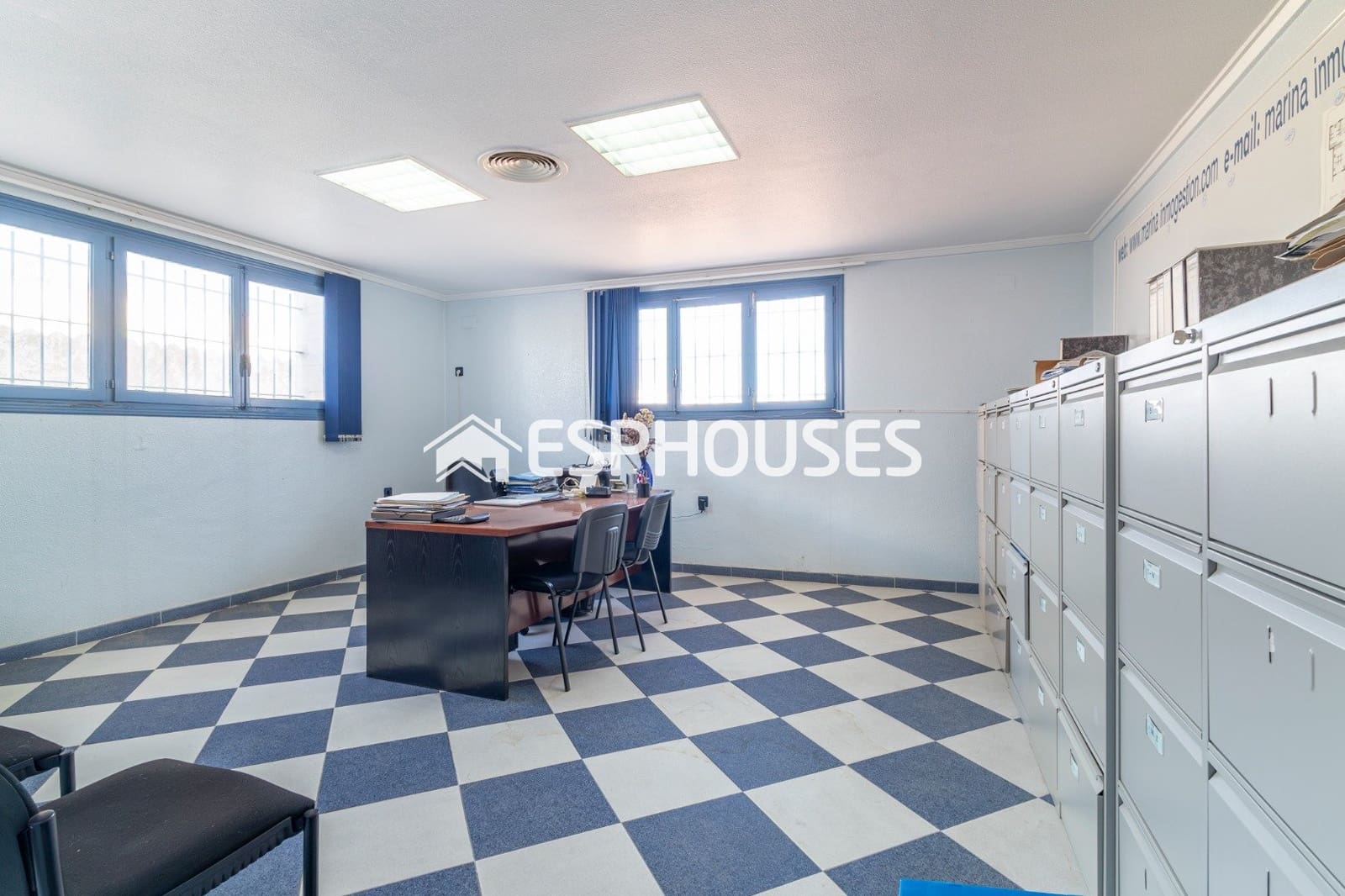 10 bedroom Commercial for sale in San Fulgencio - € 325,000 (Ref: 9445354)
