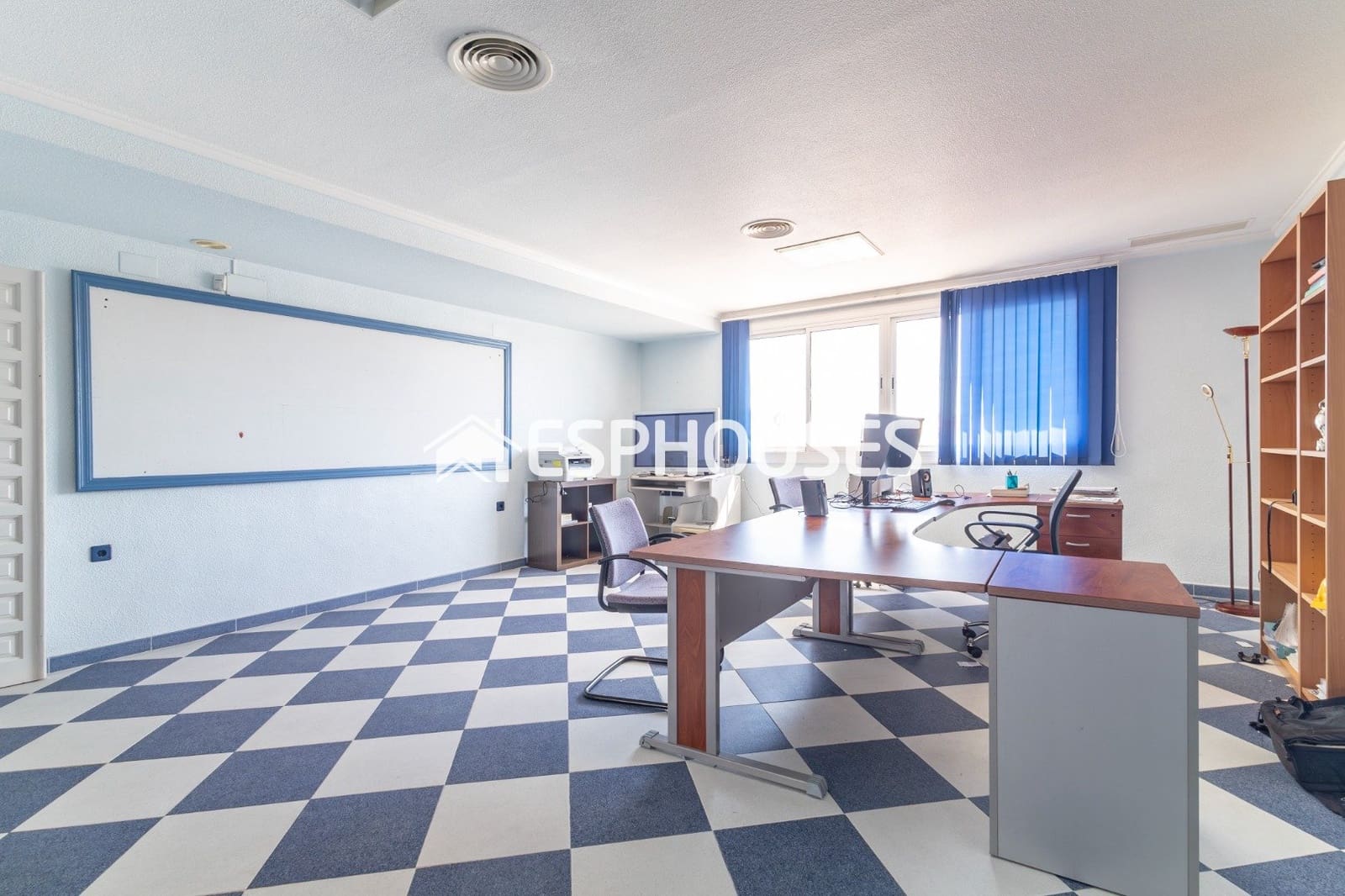 10 bedroom Commercial for sale in San Fulgencio - € 325,000 (Ref: 9445354)