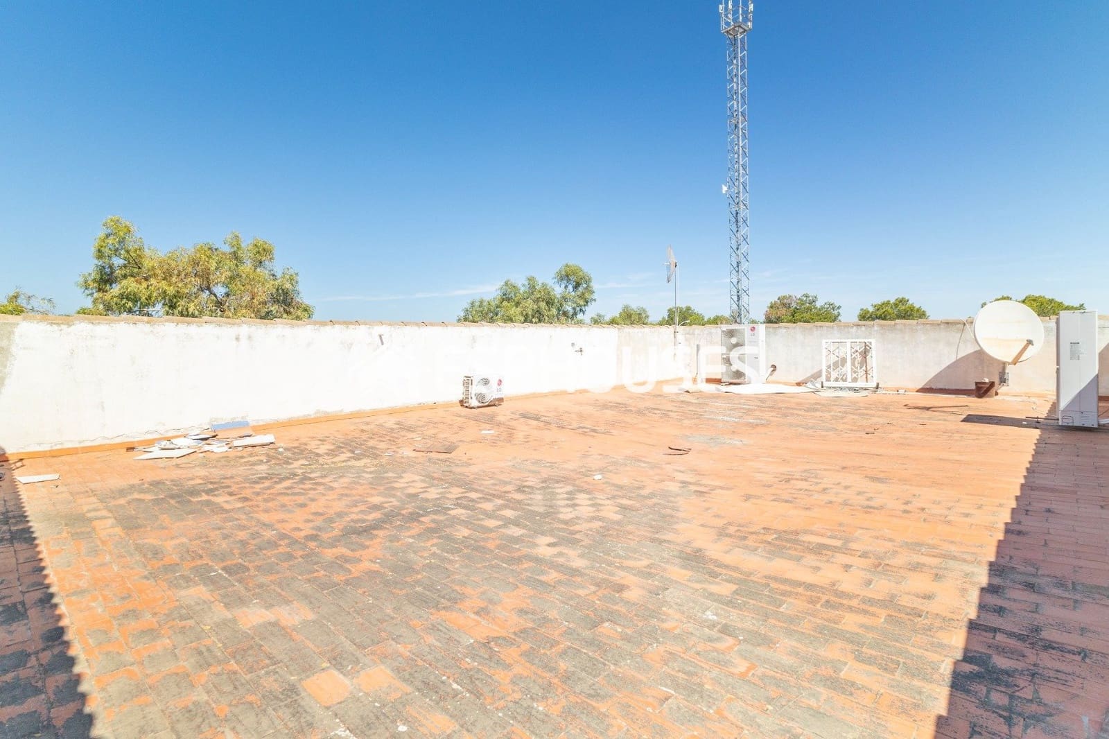 10 bedroom Commercial for sale in San Fulgencio - € 325,000 (Ref: 9445354)