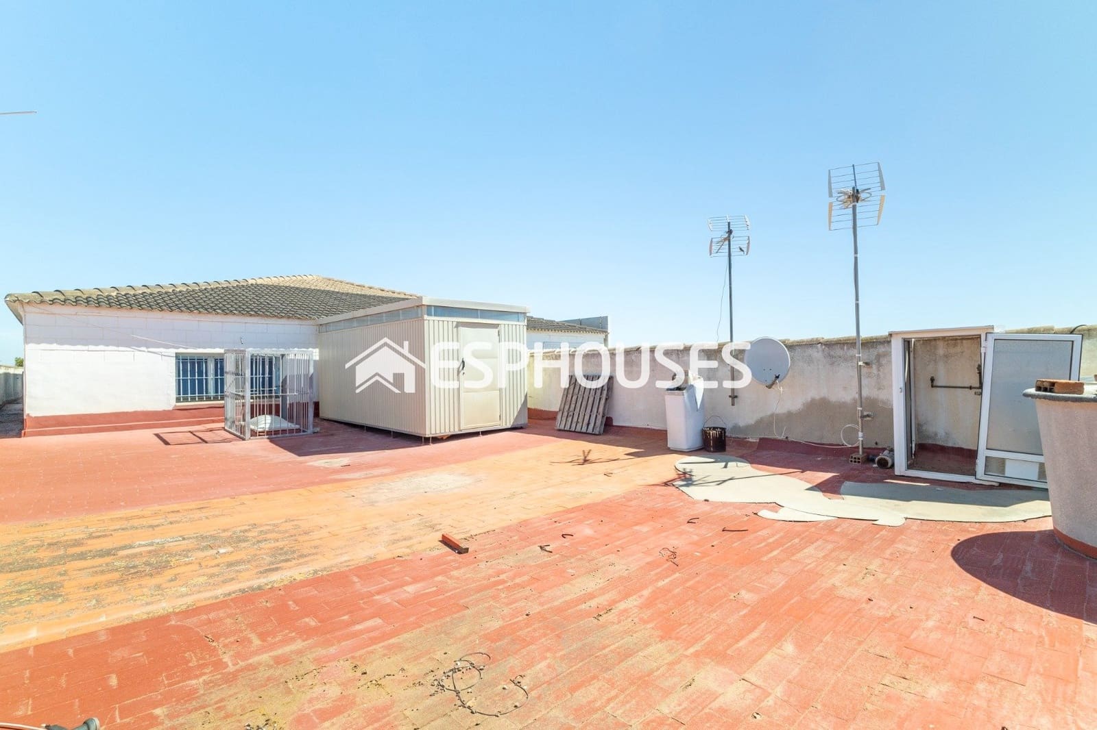 10 bedroom Commercial for sale in San Fulgencio - € 325,000 (Ref: 9445354)