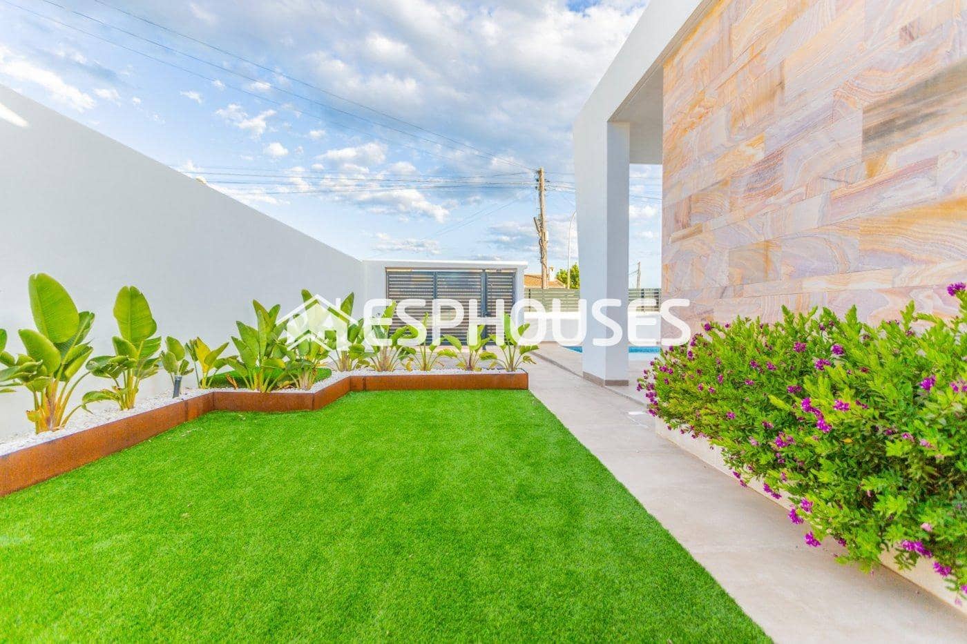 3 camera da letto Villa in vendita in Torrevieja con piscina garage - 615.000 € (Rif: 9445358)