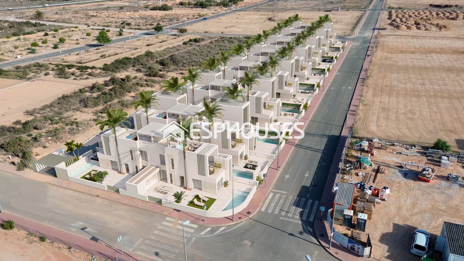 3 soveværelse Byhus til salg i Ciudad Quesada med swimmingpool - € 394.000 (Ref: 9445375)