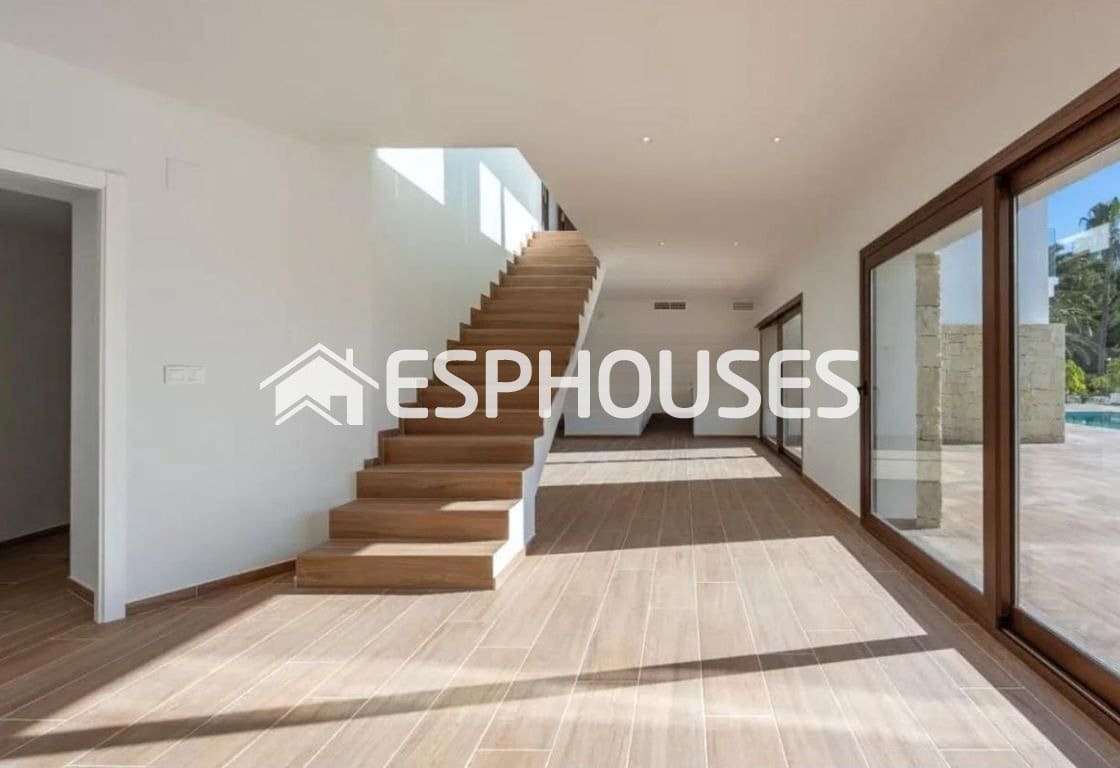 5 Zimmer Villa zu verkaufen in Alfaz del Pi / L'Alfas del Pi mit Pool - 2.250.000 € (Ref: 9445395)