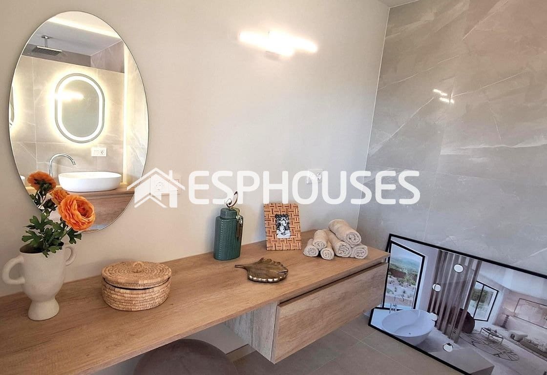 5 Zimmer Villa zu verkaufen in Alfaz del Pi / L'Alfas del Pi mit Pool - 2.250.000 € (Ref: 9445395)