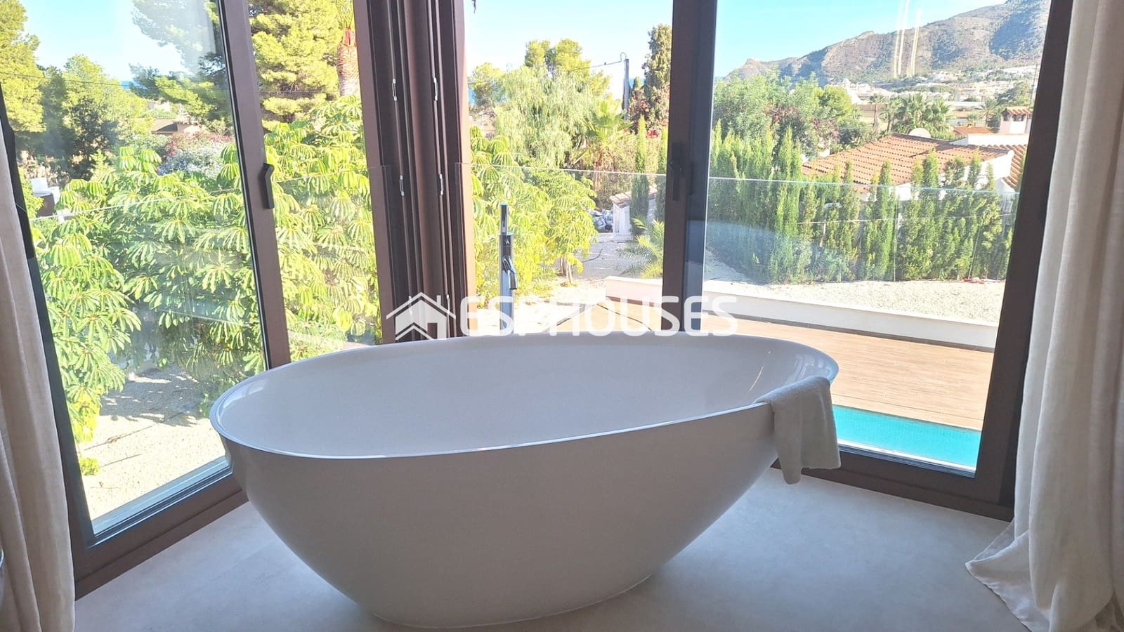 5 Zimmer Villa zu verkaufen in Alfaz del Pi / L'Alfas del Pi mit Pool - 2.250.000 € (Ref: 9445395)