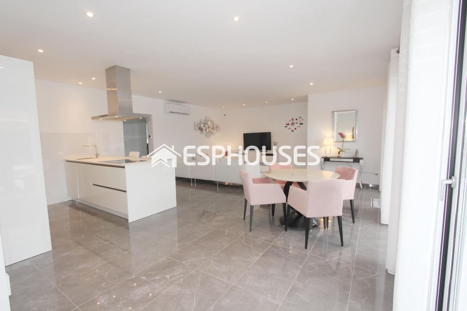 3 sovrum Villa till salu i Busot med pool - 499 000 € (Ref: 9445397)