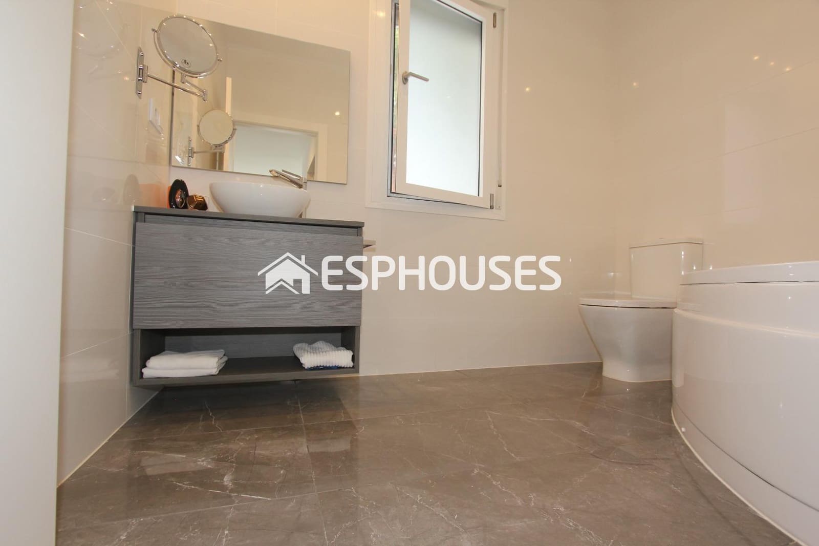 3 sovrum Villa till salu i Busot med pool - 499 000 € (Ref: 9445397)