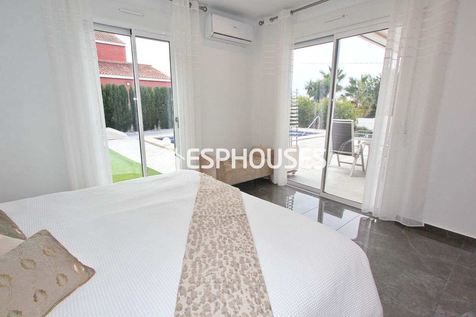 3 sovrum Villa till salu i Busot med pool - 499 000 € (Ref: 9445397)