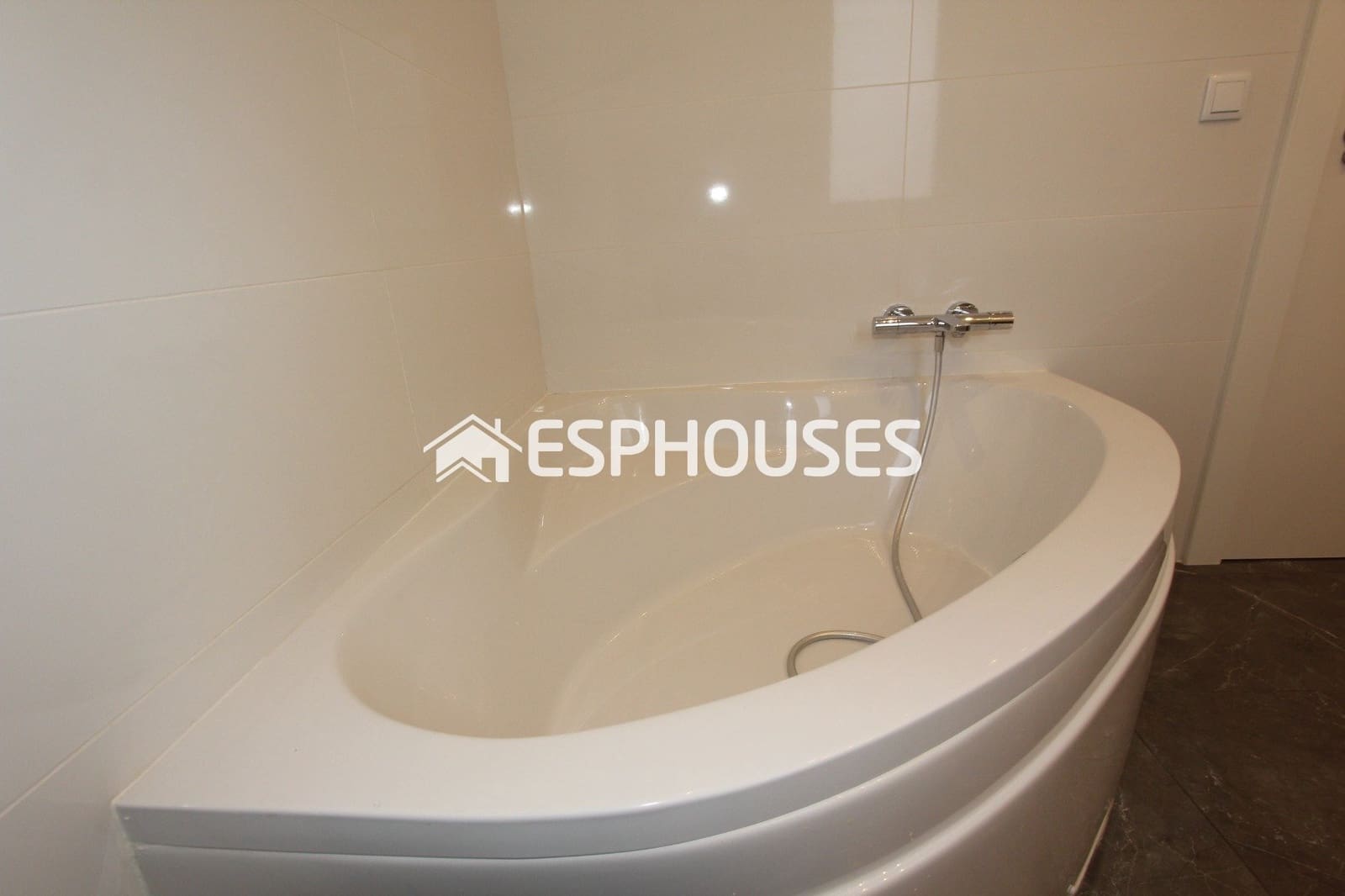 3 sovrum Villa till salu i Busot med pool - 499 000 € (Ref: 9445397)