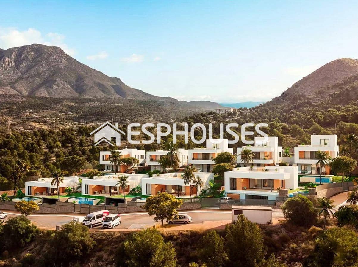 3 bedroom Villa for sale in Finestrat with pool garage - € 640,000 (Ref: 9445404)