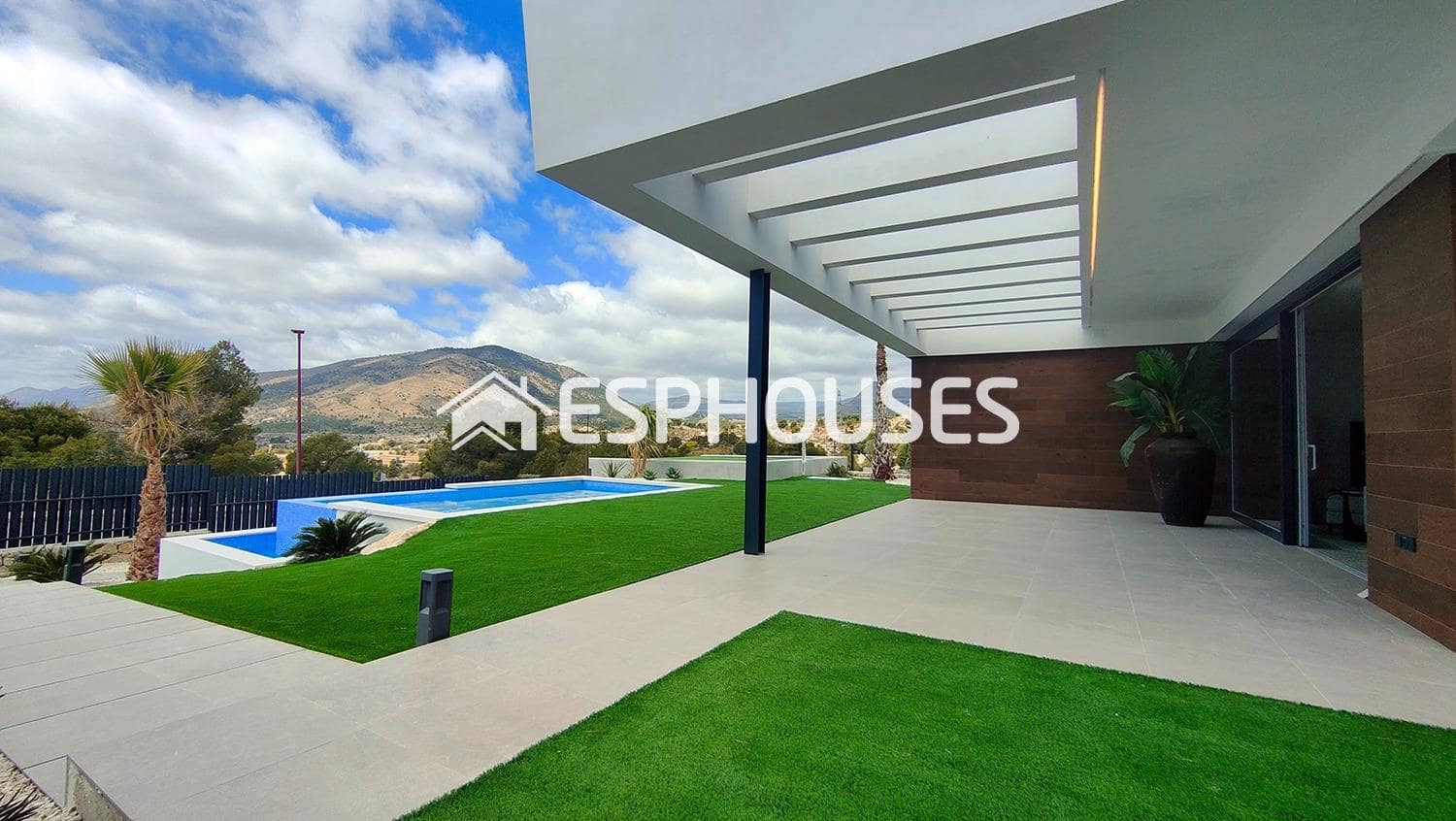 3 bedroom Villa for sale in Finestrat with pool garage - € 640,000 (Ref: 9445404)