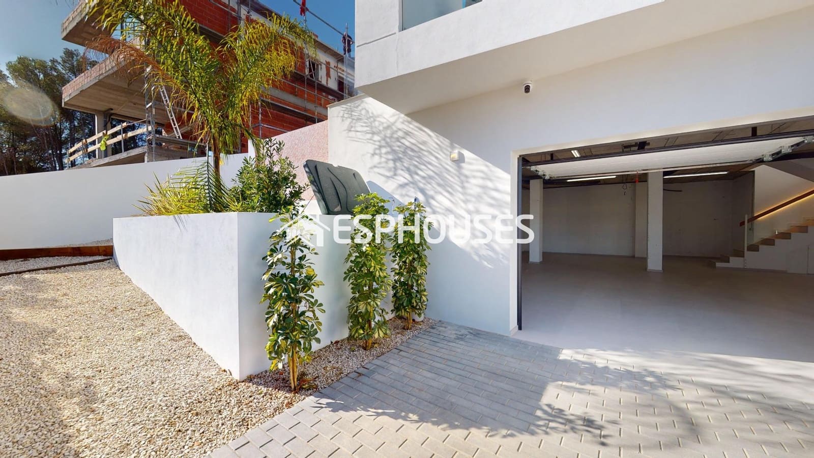 3 bedroom Villa for sale in Polop with pool garage - € 760,000 (Ref: 9445407)