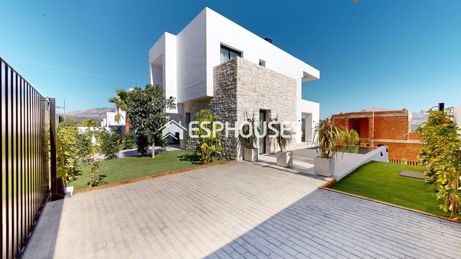 3 soveværelse Villa til salg i Polop med swimmingpool - € 860.000 (Ref: 9445407)