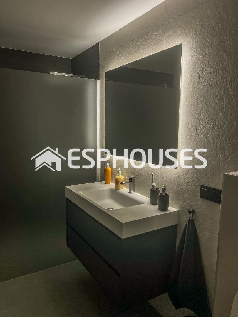 4 slaapkamer Villa te koop in Alfaz del Pi / L'Alfas del Pi met zwembad garage - € 1.500.000 (Ref: 9445411)