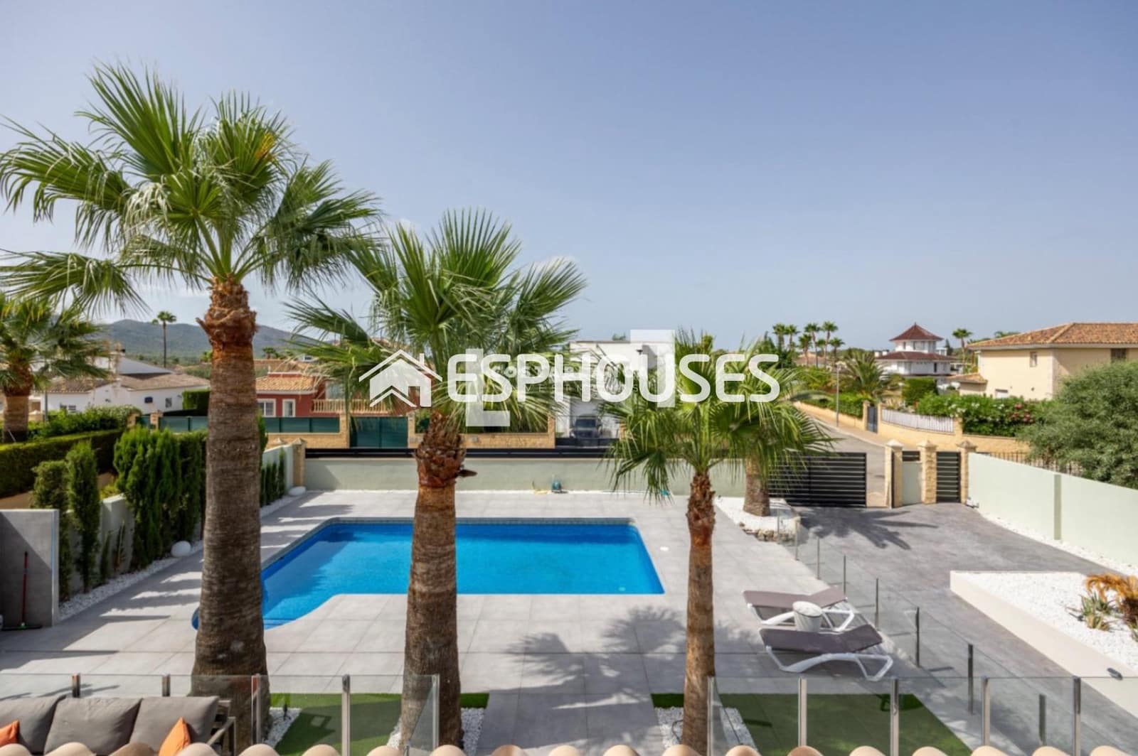 4 slaapkamer Villa te koop in Alfaz del Pi / L'Alfas del Pi met zwembad garage - € 1.500.000 (Ref: 9445411)