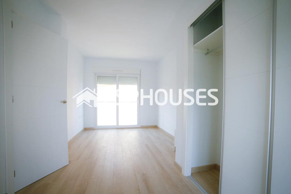 3 chambre Bungalow à vendre à Santa Pola avec piscine garage - 395 000 € (Ref: 9445418)