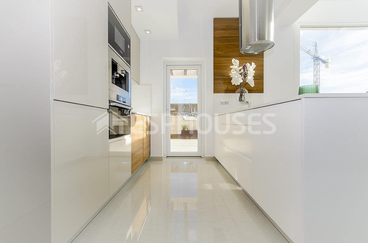 3 bedroom Villa for sale in Rojales with pool garage - € 579,000 (Ref: 9445420)