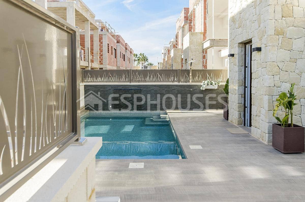 3 bedroom Villa for sale in Rojales with pool garage - € 579,000 (Ref: 9445420)