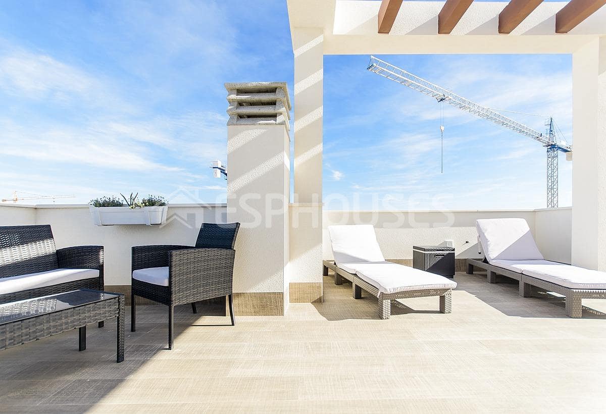 3 bedroom Villa for sale in Rojales with pool garage - € 579,000 (Ref: 9445420)