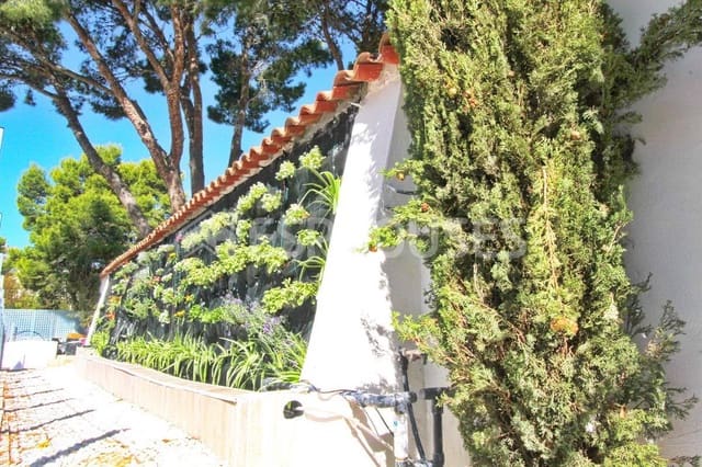 4 makuuhuone Huvila myytävänä paikassa Coloma  , La Nucia mukana uima-altaan 
autotalli - 620 000 € (Ref: 9445424)