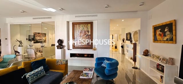3 soveværelse Lejlighed til salg i Ensanche - Diputacion, Alicante by - € 1.095.000 (Ref: 9469891)