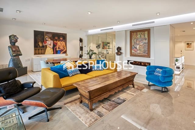 3 soveværelse Lejlighed til salg i Ensanche - Diputacion, Alicante by - € 1.095.000 (Ref: 9469891)
