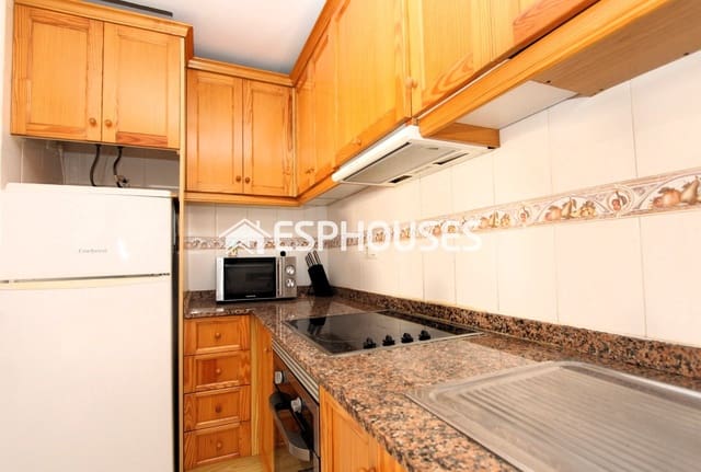 2 soveværelse Lejlighed til salg i Zona Pueblo, Guardamar del Segura med swimmingpool - € 140.000 (Ref: 9534359)