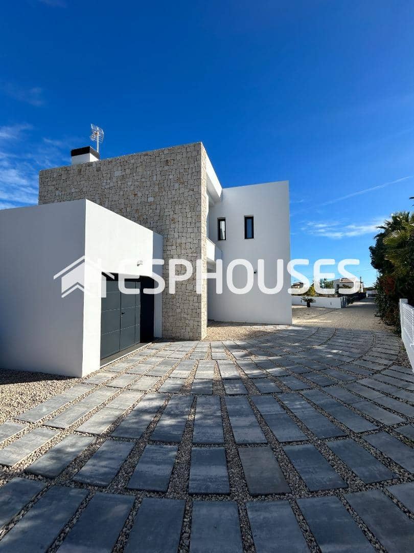 3 sovrum Villa till salu i Benissa med pool garage - 1 175 000 € (Ref: 9543903)