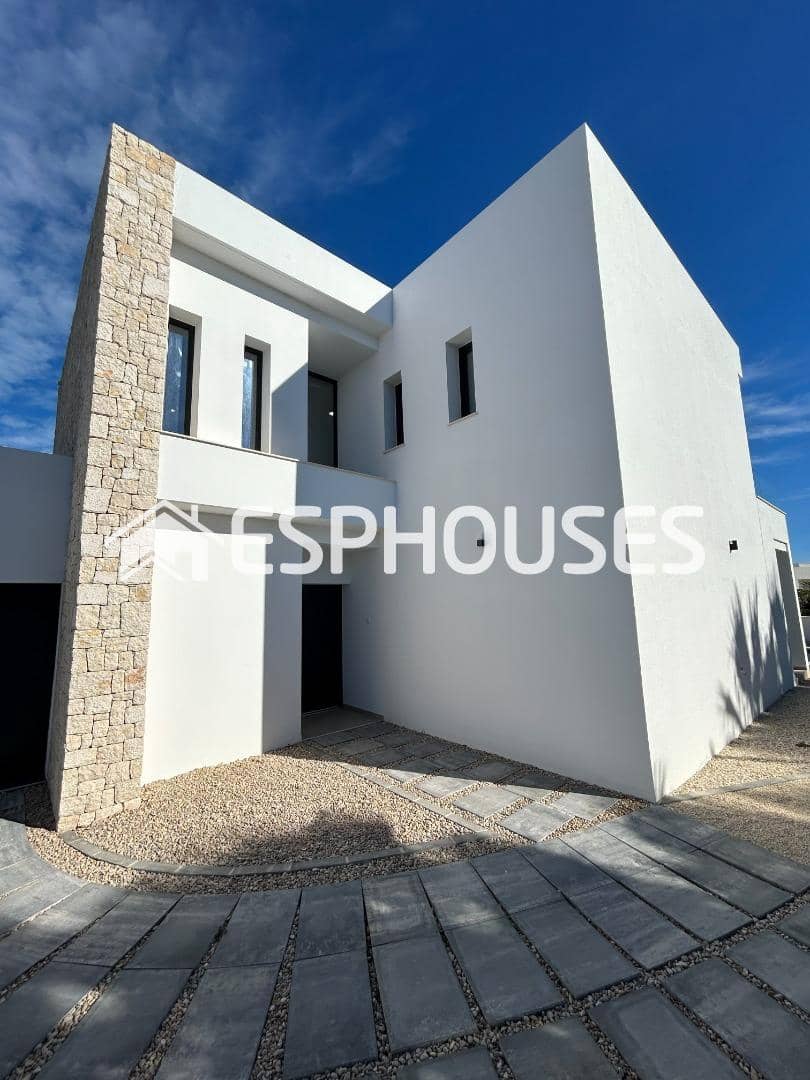 3 sovrum Villa till salu i Benissa med pool garage - 1 175 000 € (Ref: 9543903)